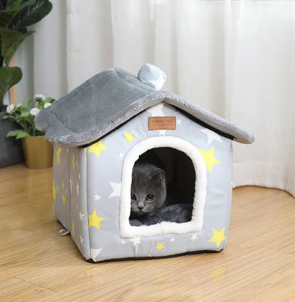 Warm Closed Kennel House for Pets